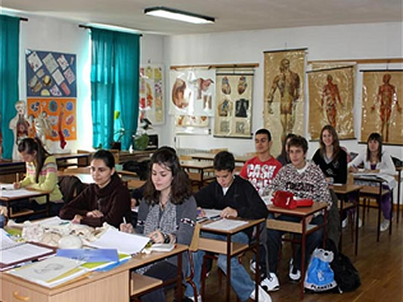 Ucenici u medicinskoj skoli Beograd